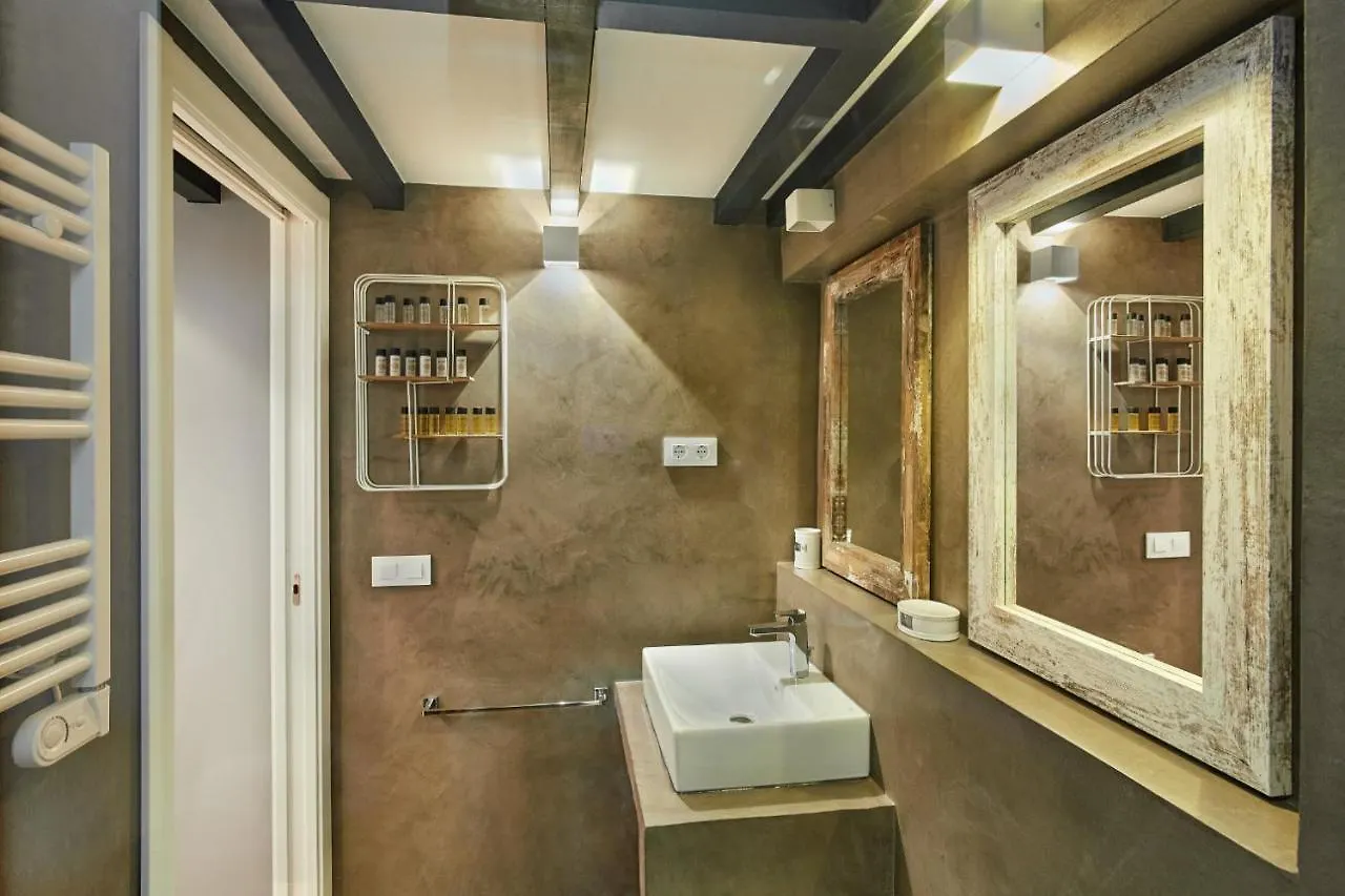 Urban District Apartments - Barcelona Smart Vintage Lofts And Apartments Spain